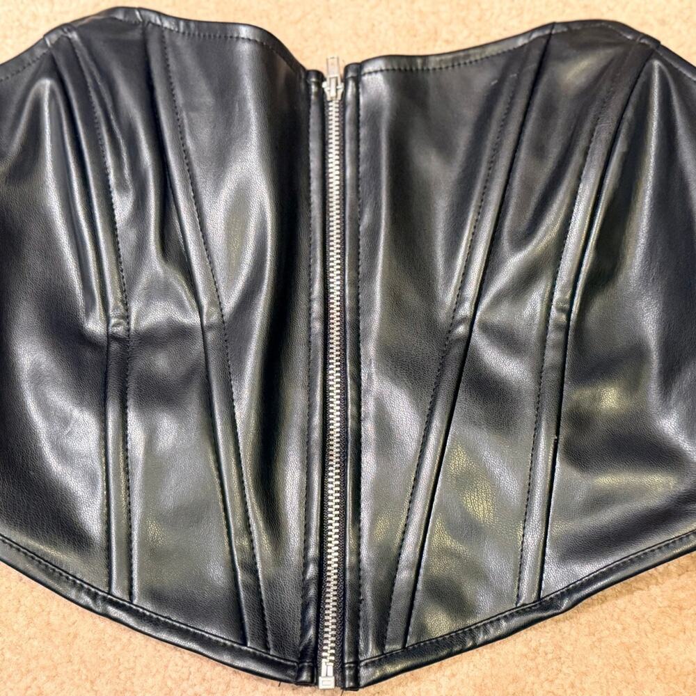 Fashion On Earth Black Faux Leather Corset Top | Zip Back Crop Bustier | Size XS